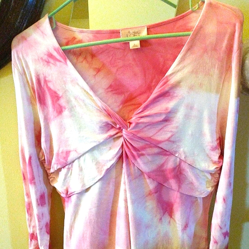 Hand-crafted one-of-a-kind flower petal tie-dye ruched Anne Tayler LOFT top